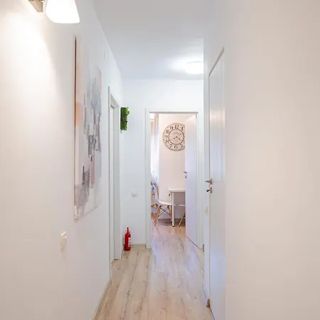 View By The River Appartamento