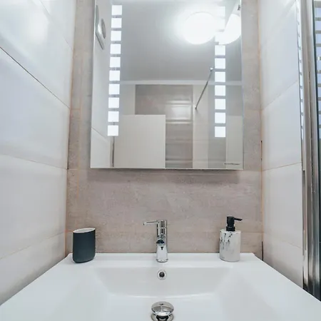 View By The River * Bucarest