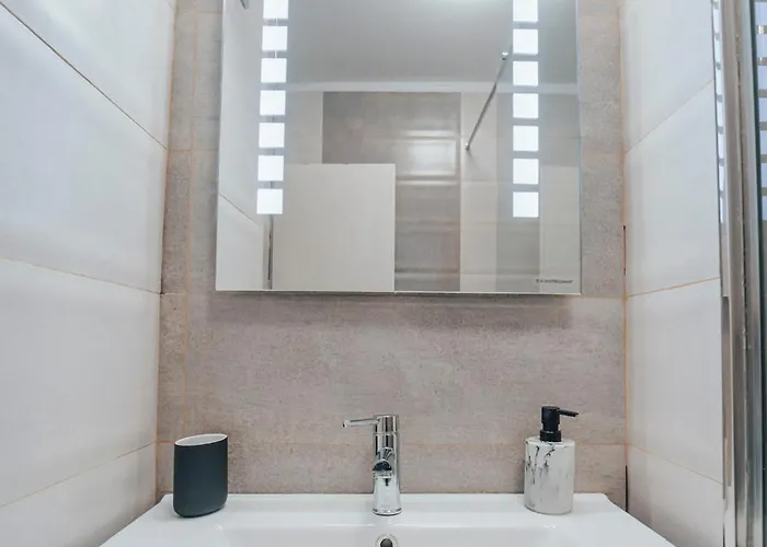 View By The River * Bucareste