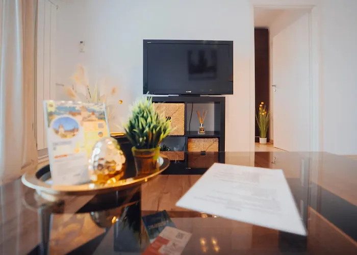 View By The River Apartman *