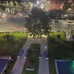View By The River 부쿠레슈티