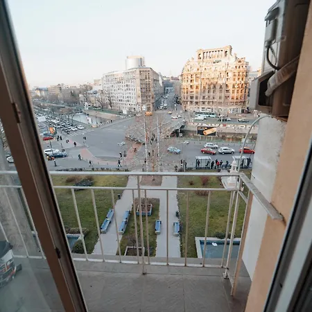 View By The River Bukarest