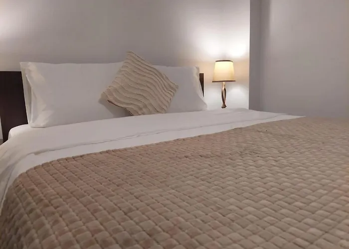 Апартаменти View By The River *